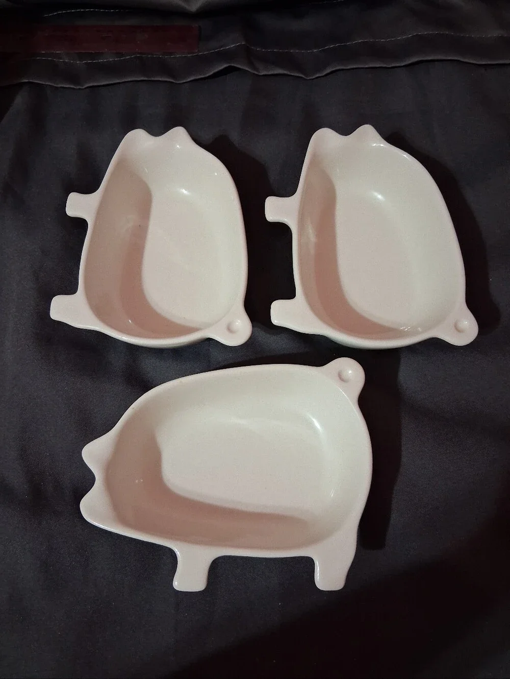 Vintage Tabletops Gallery 3pc Pig Bowl Set